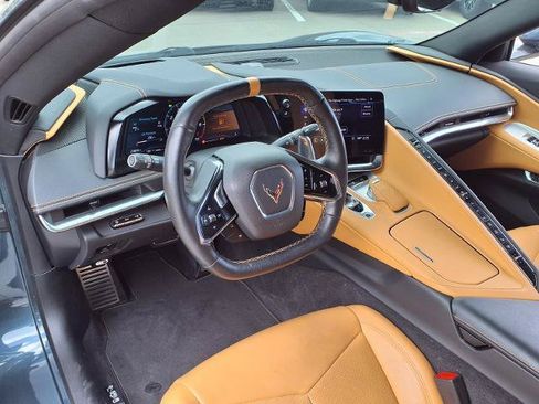Used 2020 Chevrolet Corvette Stingray Preferred Cpe w/ 2LT Preferred Equipment Group RWD image 4