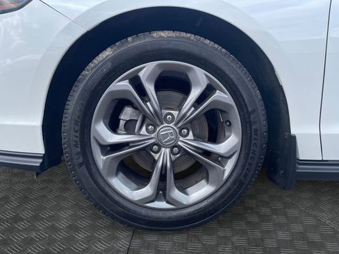 Certified 2023 Honda Accord EX image 14