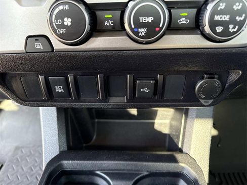 Used 2022 Toyota Tacoma SR5 image 19