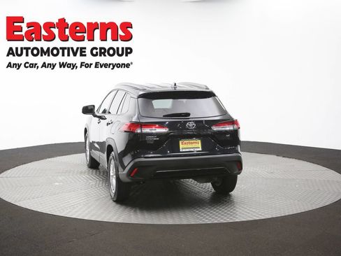 Used 2025 Toyota Corolla Cross LE FWD image 64