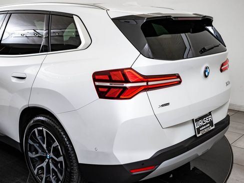 Certified 2025 BMW X3 xDrive30 w/ Premium Package AWD/4WD image 18