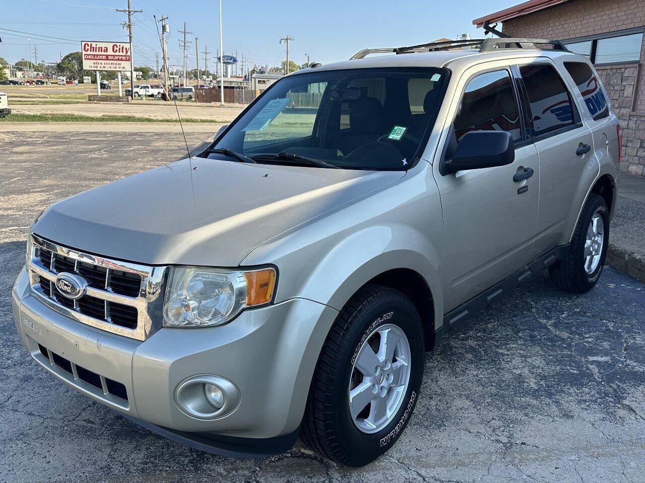 Used 2012 Ford Escape XLT w/ Cargo Pkg AWD/4WD image 4