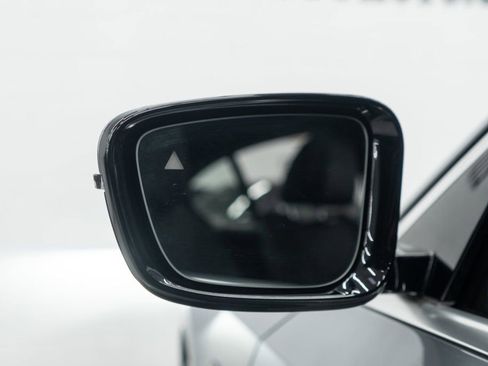 Used 2024 BMW 330e xDrive image 45