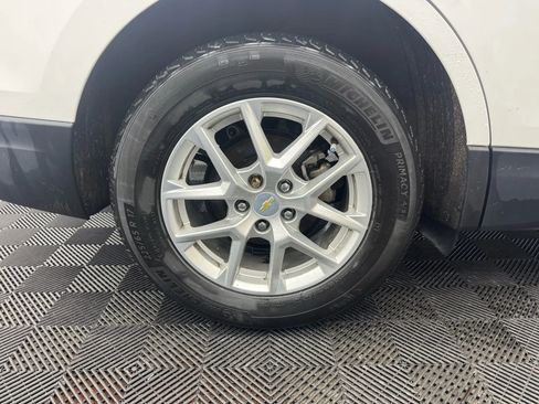 Used 2022 Chevrolet Equinox LT image 4