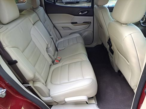 Used 2018 GMC Acadia Denali w/ Technology Package image 14