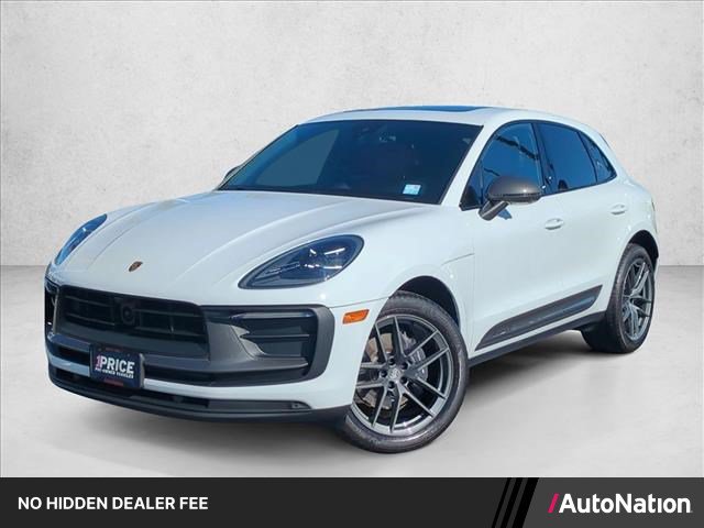 Used 2025 Porsche Macan Turbo AWD/4WD image 1