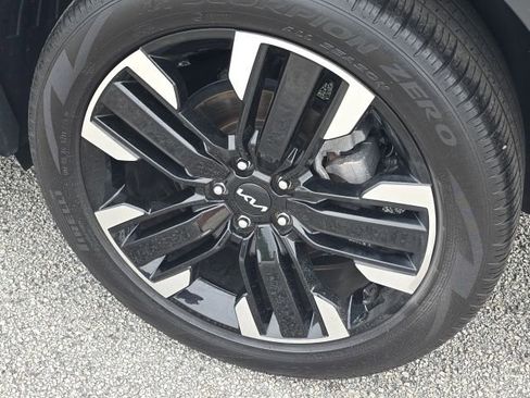 Used 2023 Kia Telluride SX image 9