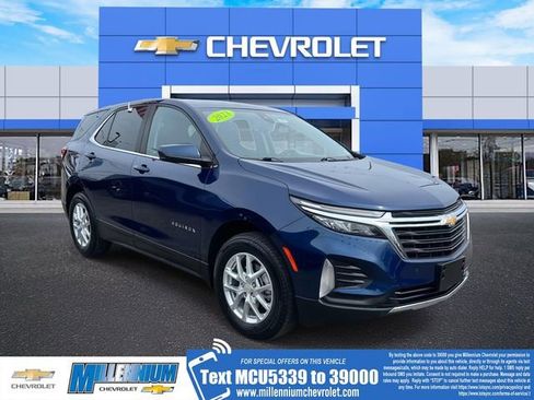 Certified 2023 Chevrolet Equinox LT AWD/4WD image 1