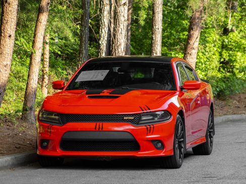 Used 2018 Dodge Charger R/T image 44