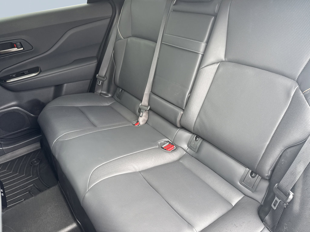 Used 2025 Toyota Crown Signia AWD/4WD image 29