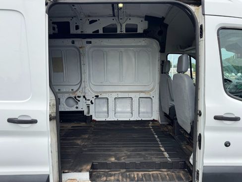 Used 2017 Ford Transit 250 148 High Roof RWD image 17