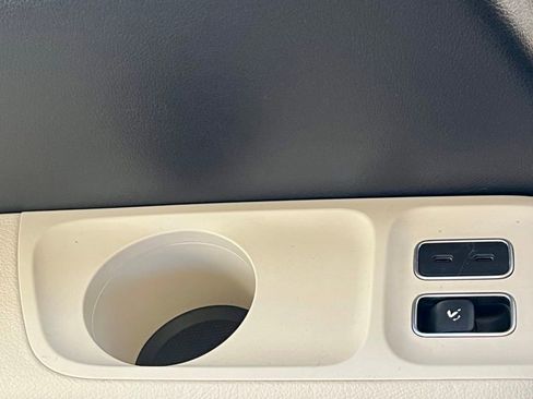 Certified 2022 Mercedes-Benz GLS 450 4MATIC image 39