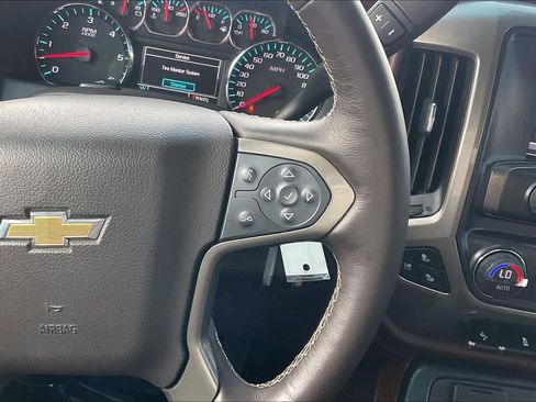 Used 2017 Chevrolet Silverado 1500 High Country image 24