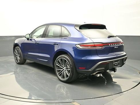 Certified 2026 Porsche Macan AWD/4WD image 3