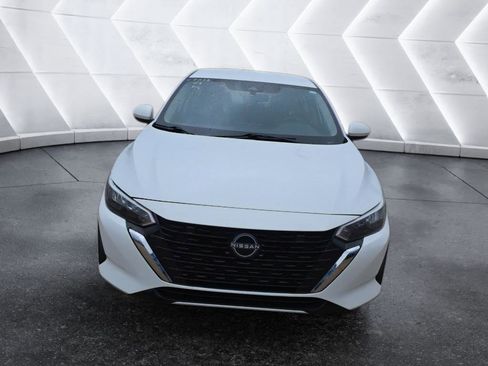 Used 2024 Nissan Sentra S image 2