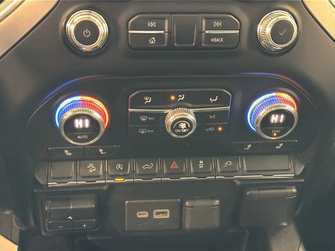 Used 2021 GMC Sierra 1500 Elevation w/ Preferred Package image 49