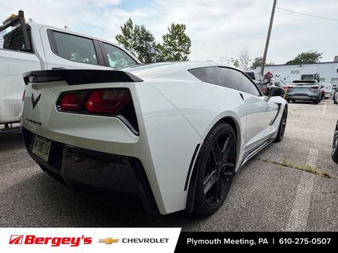 Used 2018 Chevrolet Corvette Stingray Coupe w/ Carbon Flash Badge Package RWD image 8