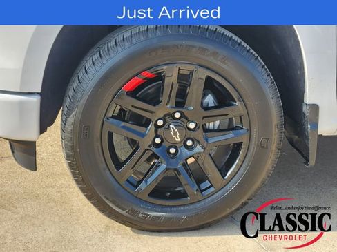 Used 2025 Chevrolet Silverado 1500 RST w/ Redline Edition image 22