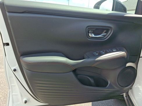 Used 2024 Honda HR-V Sport image 12