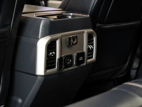 Used 2022 Ford F350 Lariat w/ Lariat Value Package AWD/4WD image 40