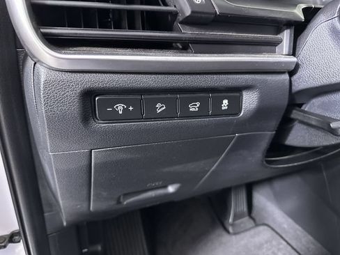 Used 2025 Kia Telluride S FWD image 18