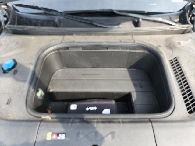 Used 2024 Kia EV9 GT-Line AWD/4WD image 17
