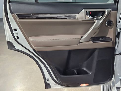 Used 2021 Lexus GX 460 Luxury w/ Sport Design Package image 36