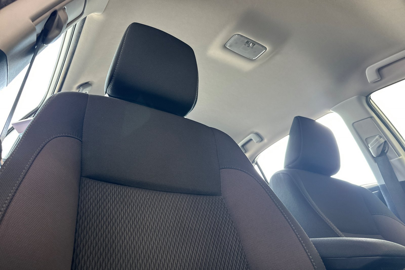 Used 2017 Toyota Corolla LE FWD image 16