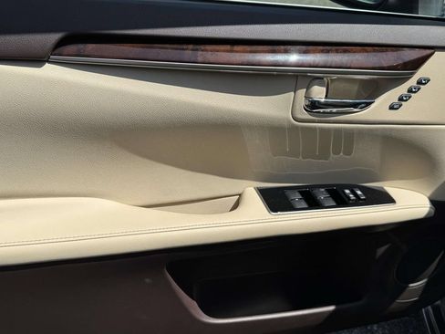 Used 2017 Lexus ES 350 w/ Navigation System Package FWD image 35