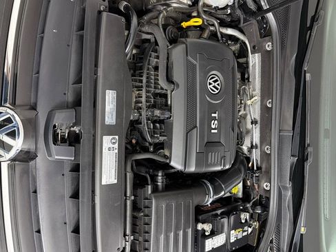 Used 2016 Volkswagen Golf SE w/ Lighting Package FWD image 24