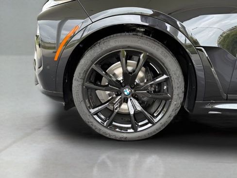 Used 2026 BMW X7 xDrive40i w/ M Sport Package image 13