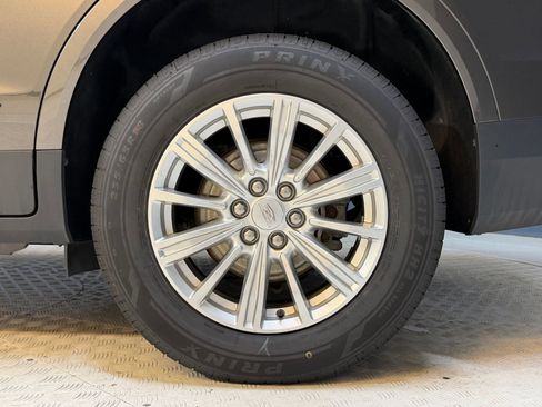 Used 2019 Cadillac XT5 FWD image 12