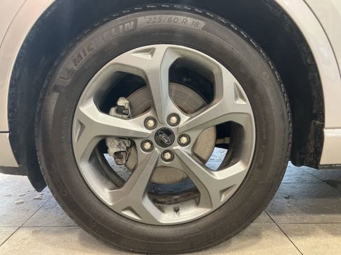 Used 2023 Ford Escape ST-Line Select w/ Tech Pack #1 AWD/4WD image 9