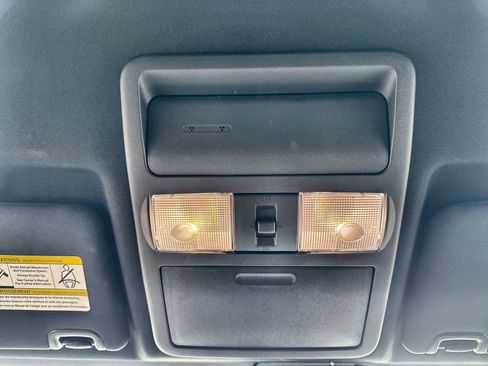 Used 2025 Nissan Frontier PRO-4X AWD/4WD image 18