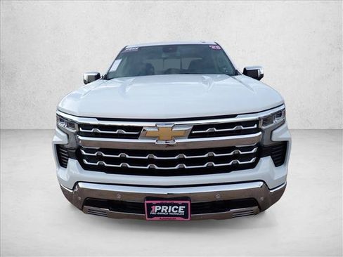 Used 2025 Chevrolet Silverado 1500 LTZ w/ Z71 Off-Road Package AWD/4WD image 6