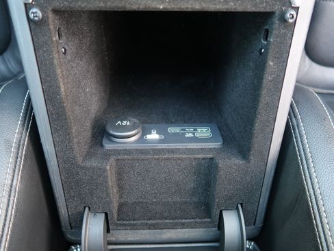 Used 2016 Jaguar XF R-Sport RWD image 28