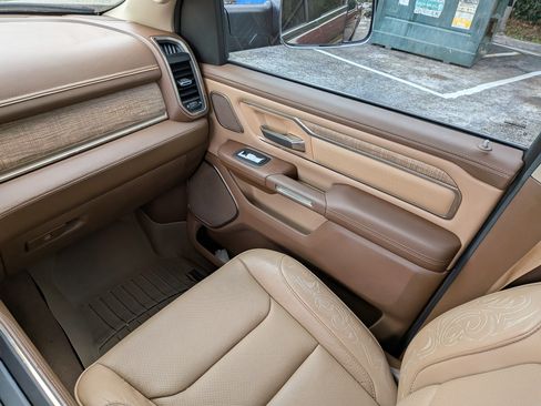 Used 2019 RAM 1500 Limited AWD/4WD image 17