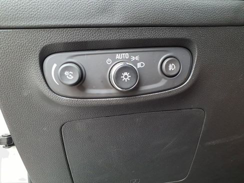 Used 2023 Buick Encore GX Select image 24