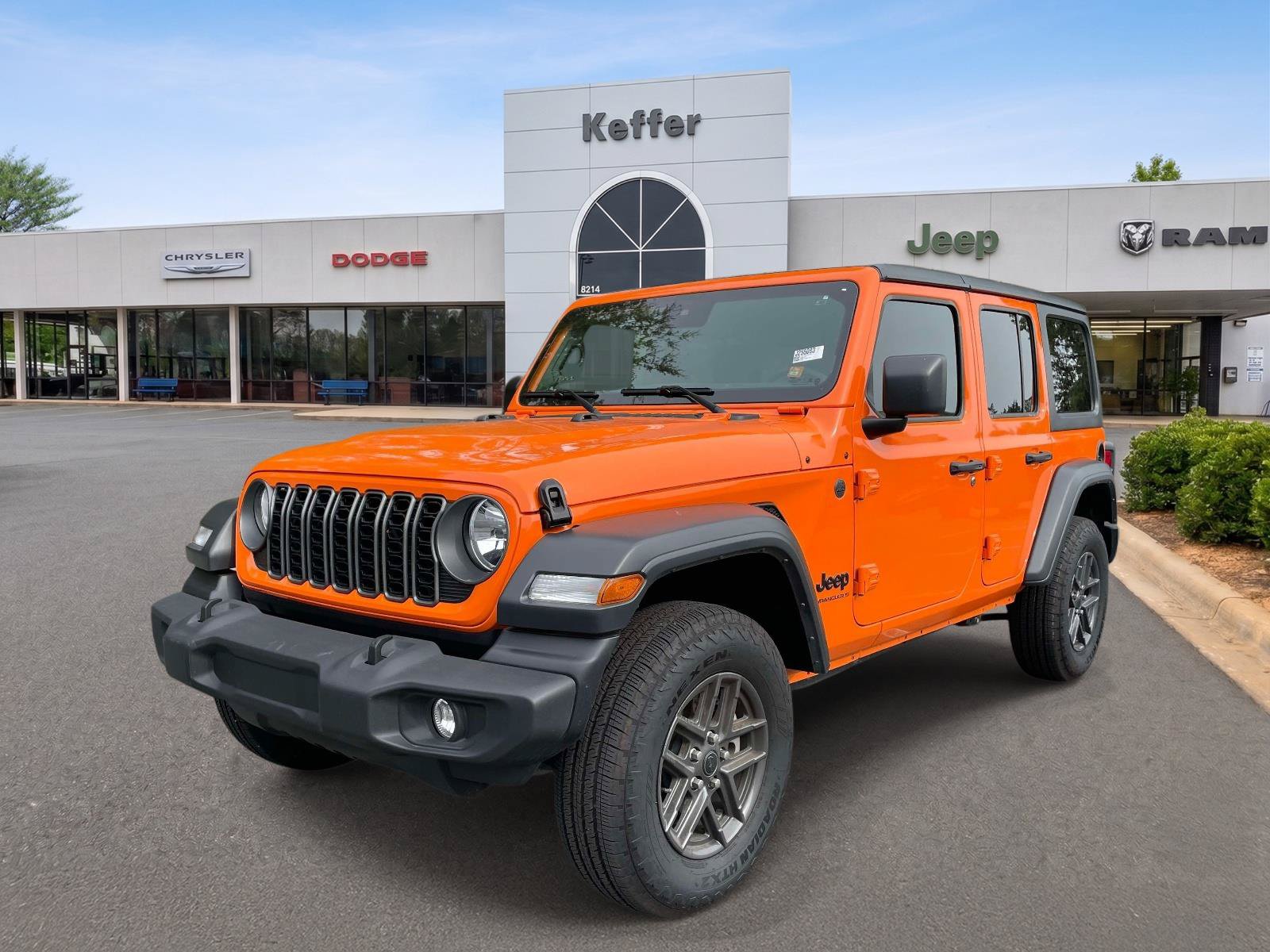 Used 2025 Jeep Wrangler Unlimited Sport AWD/4WD image 1