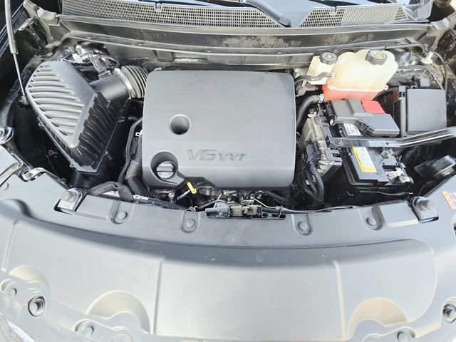 Used 2023 Chevrolet Traverse LT FWD image 16