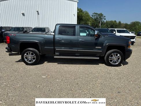 Used 2018 Chevrolet Silverado 2500 High Country w/ Duramax Plus Package AWD/4WD image 6