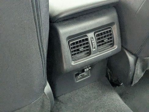 Used 2025 Toyota Camry LE image 23