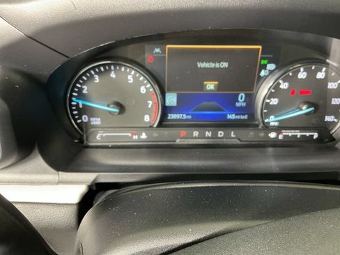 Used 2023 Ford Explorer XLT w/ Equipment Group 202A AWD/4WD image 19