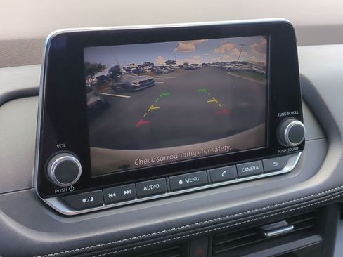 Used 2023 Nissan Rogue SV FWD image 25
