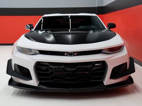 Used 2023 Chevrolet Camaro ZL1 RWD image 63