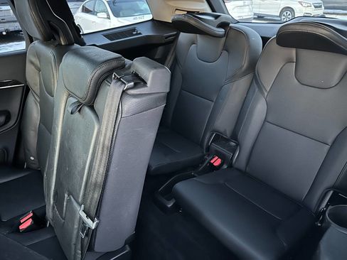 Used 2016 Volvo XC90 T6 Momentum w/ Momentum Plus Package image 14