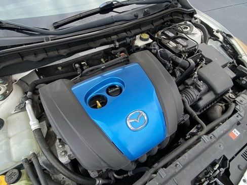 Used 2012 MAZDA MAZDA3 i Touring image 11