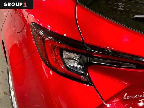 Used 2025 Toyota Corolla SE image 28