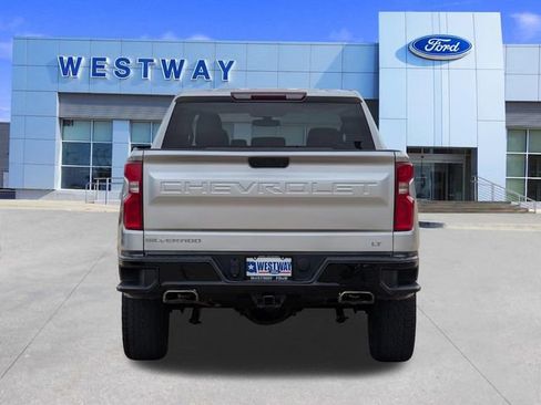 Used 2021 Chevrolet Silverado 1500 LT Trail Boss w/ Bed Protection Package AWD/4WD image 4