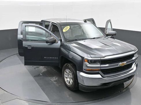 Used 2018 Chevrolet Silverado 1500 LT image 36